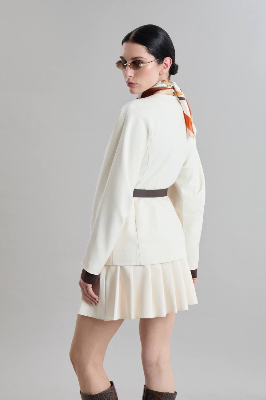 ensemble veste jupe écru manches ballons