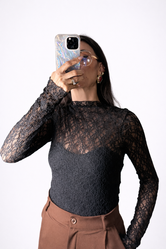 Haut dentelle noir