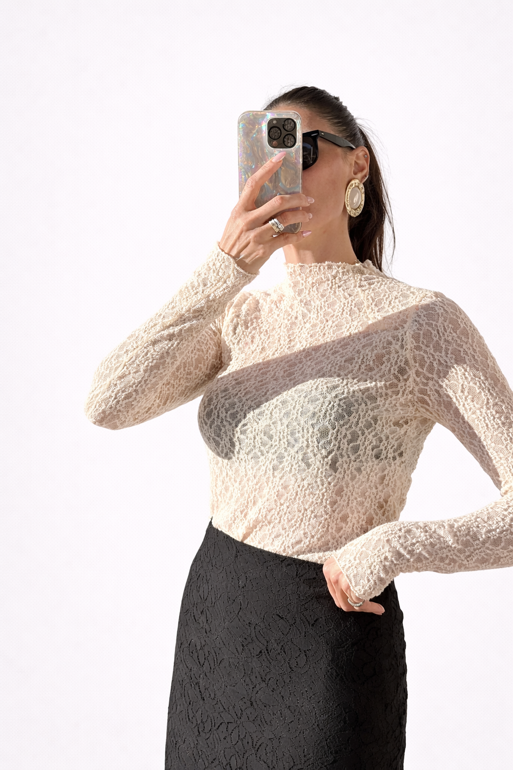 Haut en dentelle écru